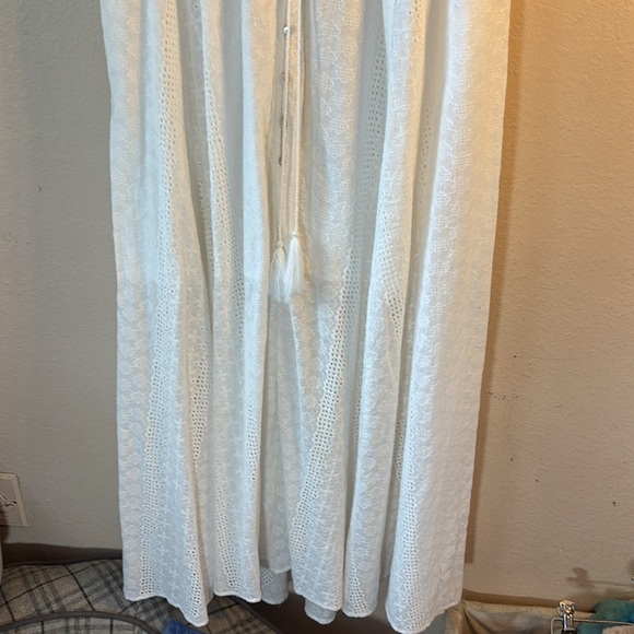 Floryday White cotton, summer Maxi Dress with white string, tassels, and buttons - Picture 3 of 8